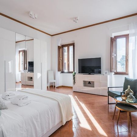 The Best Rent - Four-Room Apartment A Few Steps From The Trevi Fountain Екстериор снимка