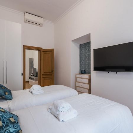 The Best Rent - Four-Room Apartment A Few Steps From The Trevi Fountain Екстериор снимка