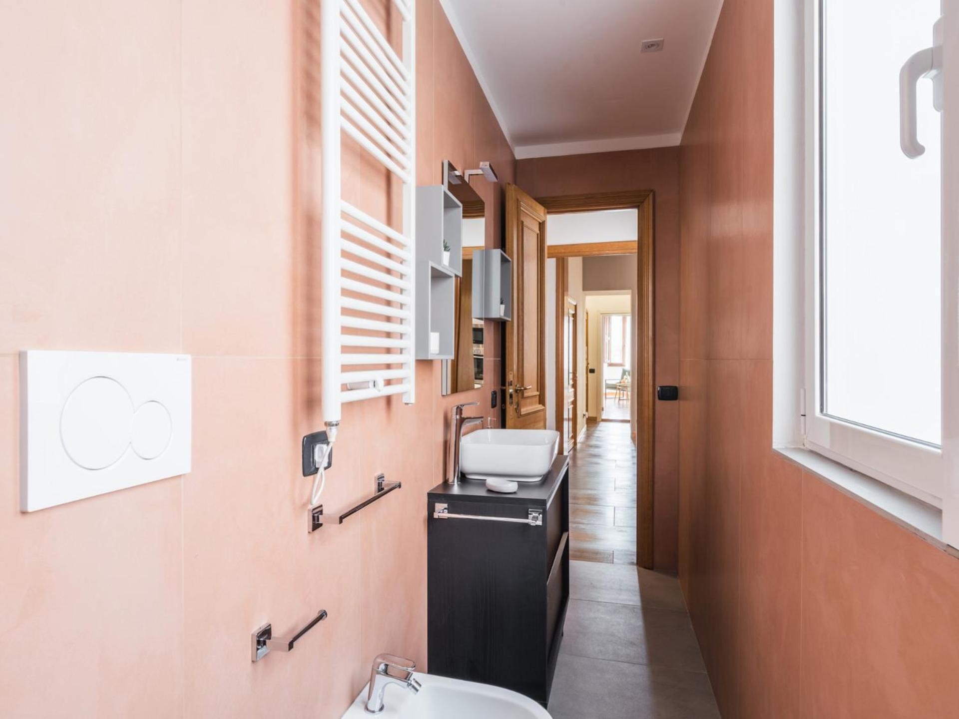 The Best Rent - Four-Room Apartment A Few Steps From The Trevi Fountain Екстериор снимка